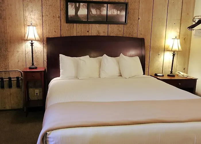 Gold Pan Lodge