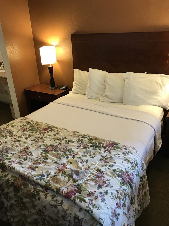 Gold Pan Motel