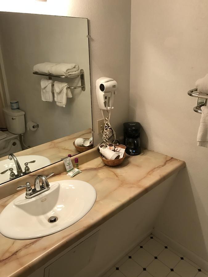 Gold Pan Motel