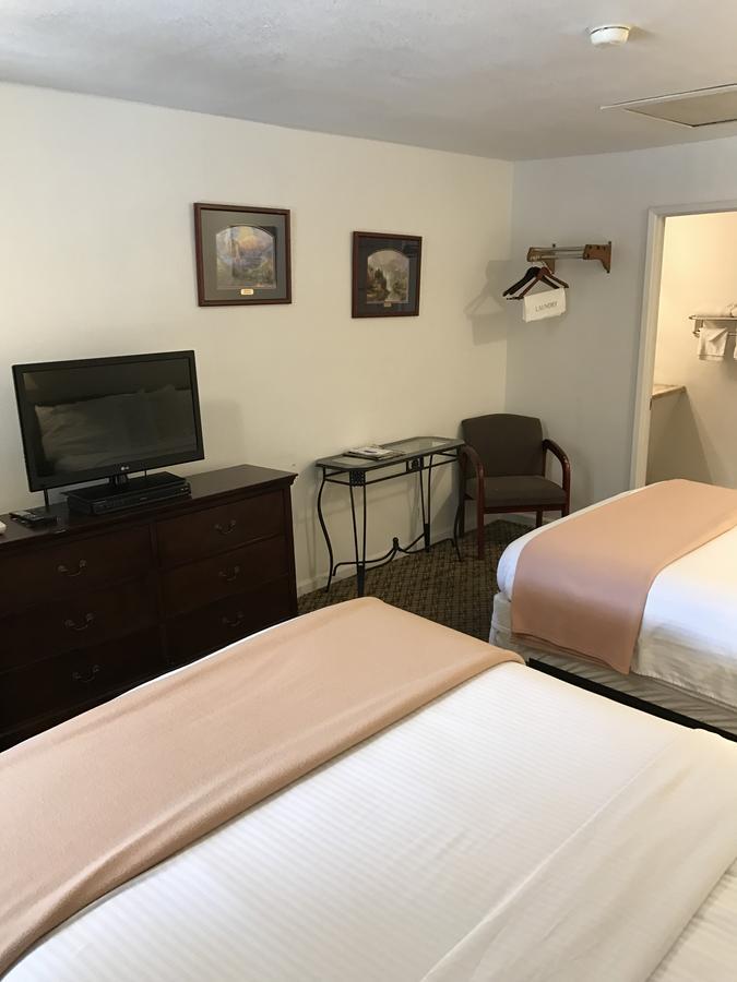 Gold Pan Motel